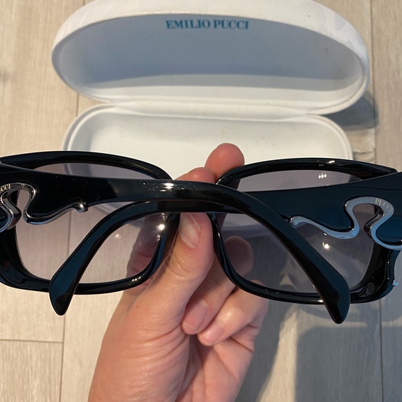 EMILIO PUCCI ✨ - Picture 3 of 13